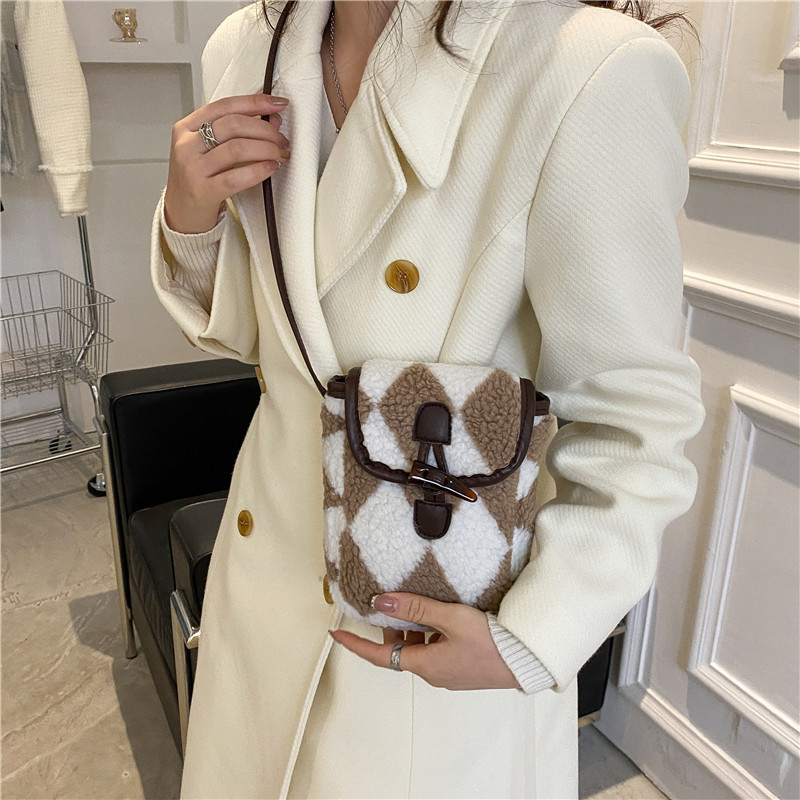 Women Crossbody Bag Checkerboard Lamb Wool Bag Female Handbags Casual Simple Design Mobile Phone Small Square Bag
