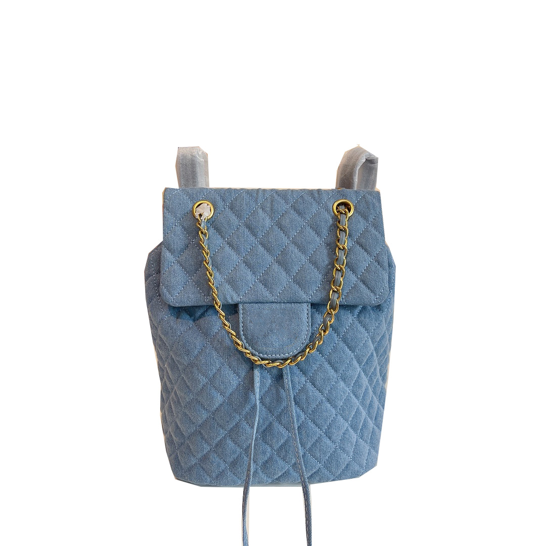 22Ss Classic Denim Mini Flap Backpack Bags Blue Large Capacity Quilted Matelasse Gold Metal Hardware Crossbody Shoulder Luggage Luxury Designer Handbags, Box
22Ss Classic Denim Mini Flap Backpack Bags Blue Large Capacity Quilted Matelasse Gold Metal Hardware Crossbody Shoulder Luggage Luxury Designer Handbags, Box