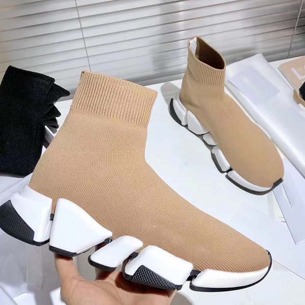 2021-New Sock Short boots Designer Short boots High Quality classic Sneakers Runners jogging walking outdoorshoes34-45 With box, Grey
2021-New Sock Short boots Designer Short boots High Quality classic Sneakers Runners jogging walking outdoorshoes34-45 With box, Grey