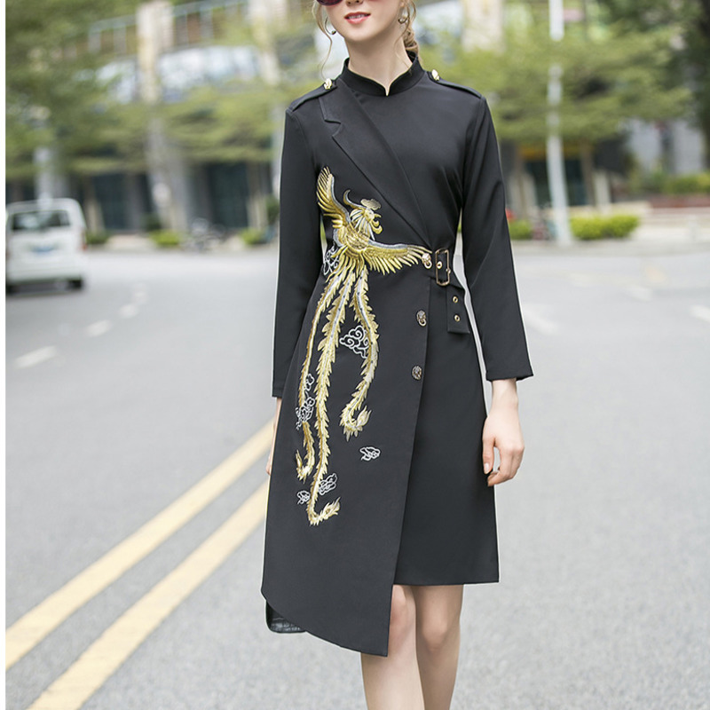 [EWQ] 2020 Autumn New Long-sleeved Embroidery Loose Casual Ladies Robe Korean Style Women Black Irregular Shirt Dress LJ201202