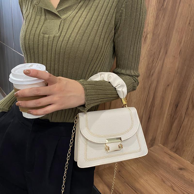 Fashion Lattice Pattern crossbody Messenger Bags for Women Handbag Pleated Handle Shoulder Bags For Women Trend Handbag, Orange
Fashion Lattice Pattern crossbody Messenger Bags for Women Handbag Pleated Handle Shoulder Bags For Women Trend Handbag, Orange