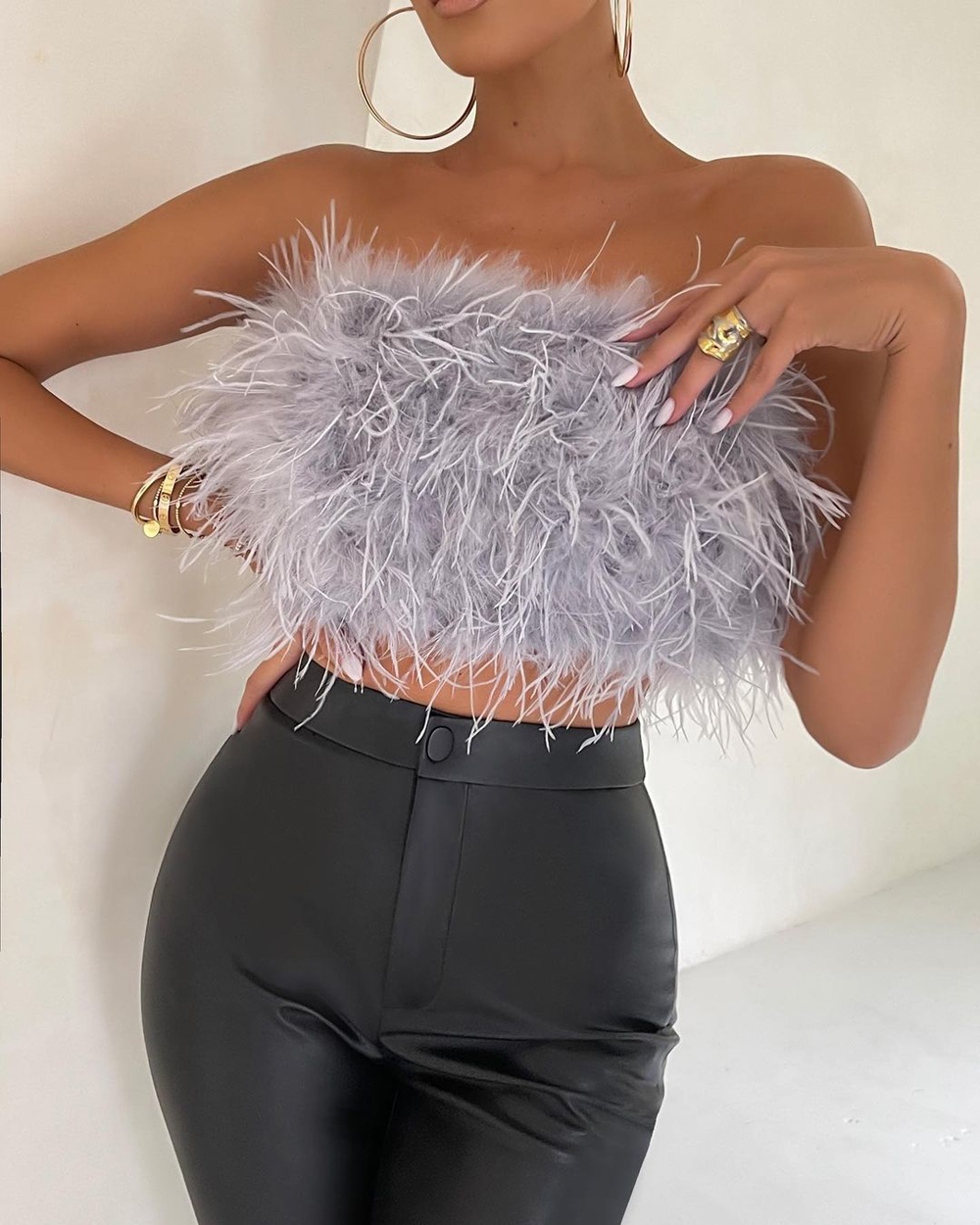 Sexy Feather Cropped Tank Top Women Fashion Fluffy Backless Solid Tube Tops Female 2022 Spring Summer Lady New Party Club Vest, White
Sexy Feather Cropped Tank Top Women Fashion Fluffy Backless Solid Tube Tops Female 2022 Spring Summer Lady New Party Club Vest, White