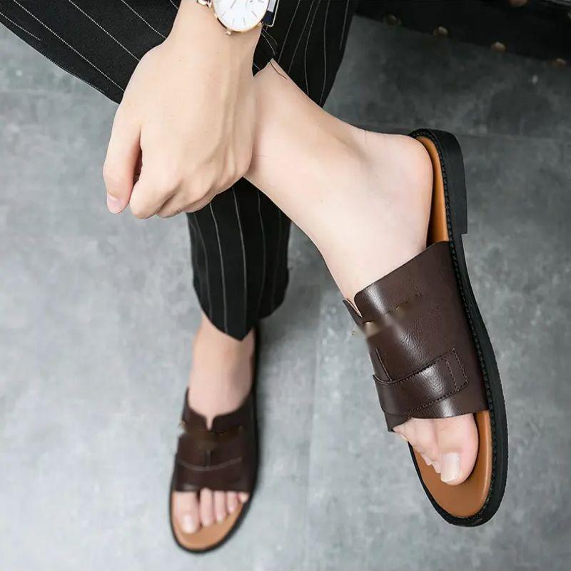 Flip Flop Mens Slippers Pu Solid Color Fashion Metal Buckle Comfortable Light and Breathable Zapatillas Mujer Outside DH762, Black
Flip Flop Mens Slippers Pu Solid Color Fashion Metal Buckle Comfortable Light and Breathable Zapatillas Mujer Outside DH762, Black