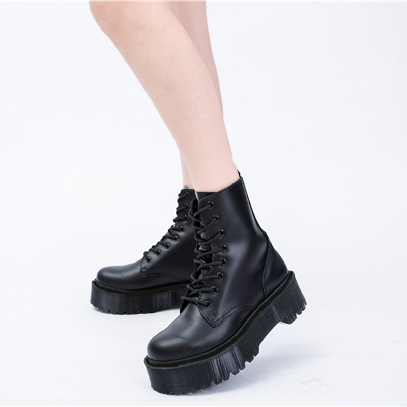 Fashion designer women motorcyle boots 5cm platform leather black white lace-up short lady winter ankle bottes size 35-41
Fashion designer women motorcyle boots 5cm platform leather black white lace-up short lady winter ankle bottes size 35-41