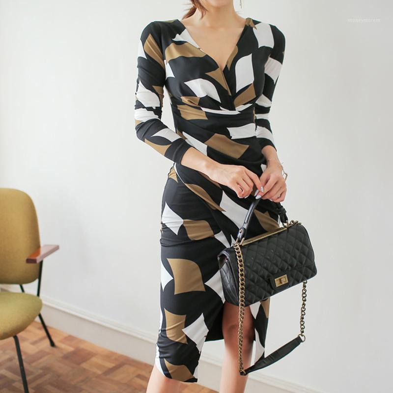 Geometric Print Sheath Asymmetrical Dress Women High Waist Slim Hem Split V-neck Sexy Club Party Dress Office Lady TA60921, Mixed
Geometric Print Sheath Asymmetrical Dress Women High Waist Slim Hem Split V-neck Sexy Club Party Dress Office Lady TA60921, Mixed