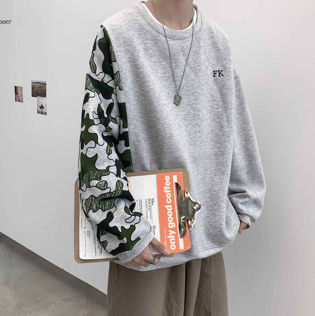 Autumn 2021 New Hoodies Around Male Neck in the Fashionable Camouflage Top Loose Hip-hop Selling Gray Free YFWJ, Apricot
Autumn 2021 New Hoodies Around Male Neck in the Fashionable Camouflage Top Loose Hip-hop Selling Gray Free YFWJ, Apricot