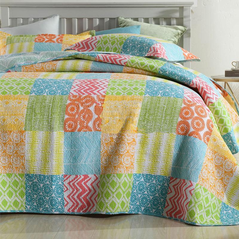 Quality Bedspread Patchwork Print Quilt Set 3PCS Quilted Cotton Quilts Bed Cover Sheets Shams AB-Side Queen Size Coverlet1, As picture
Quality Bedspread Patchwork Print Quilt Set 3PCS Quilted Cotton Quilts Bed Cover Sheets Shams AB-Side Queen Size Coverlet1, As picture