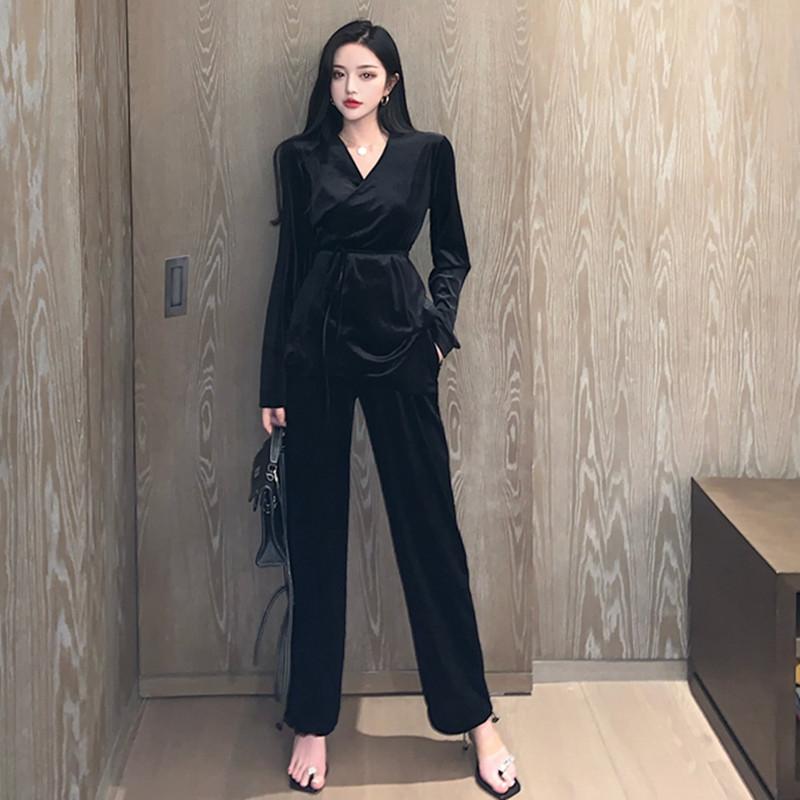 Fall 2020 New V-neck Long Sleeve Velvet Lace Up Top + High Waisted Slim Fashion Straight Pants Wide Leg Pants, Black
Fall 2020 New V-neck Long Sleeve Velvet Lace Up Top + High Waisted Slim Fashion Straight Pants Wide Leg Pants, Black