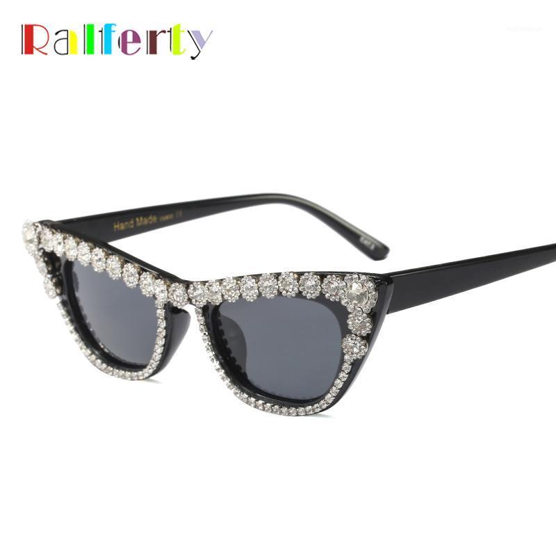 Ralferty Luxury Black Rhinestone Crystal Sunglasses Women Retro Small Cat Eye UV400 Sun Glasses Flower Beaded Eyewear F97591-11
Ralferty Luxury Black Rhinestone Crystal Sunglasses Women Retro Small Cat Eye UV400 Sun Glasses Flower Beaded Eyewear F97591-11