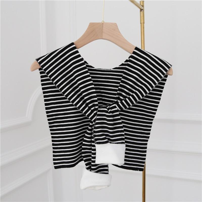 Korean Outdoor Striped Shawl Cape with Skirt Knitted Shoulder Scarf Ponchos Pashminas Outerwear for Girls
Korean Outdoor Striped Shawl Cape with Skirt Knitted Shoulder Scarf Ponchos Pashminas Outerwear for Girls