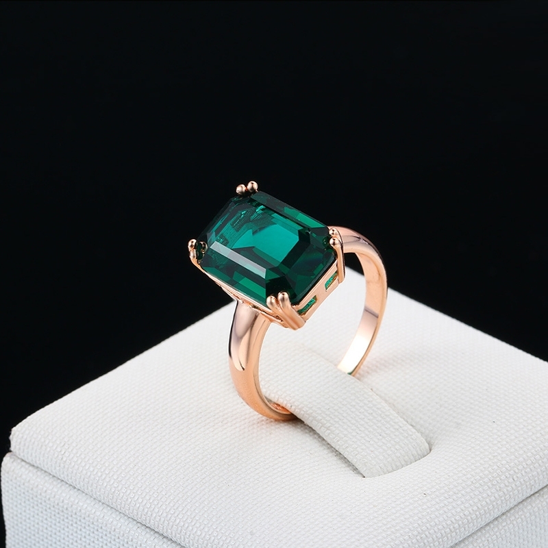 Natural Emerald Zircon Diamond For Women Engagement Wedding Rings with Green Gemstone Ring 14K Rose Gold Fine Jewelry Y200321, Slivery;golden
Natural Emerald Zircon Diamond For Women Engagement Wedding Rings with Green Gemstone Ring 14K Rose Gold Fine Jewelry Y200321, Slivery;golden