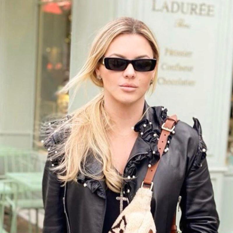 Black Rectangular frame sunglasses women narrow shaped with wide temples ivory inside
Black Rectangular frame sunglasses women narrow shaped with wide temples ivory inside