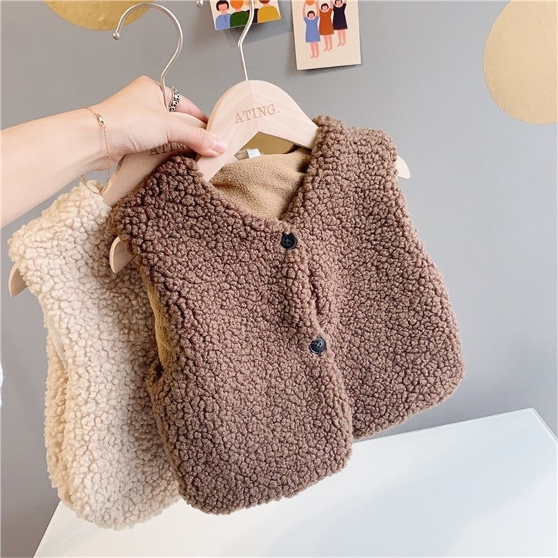 free shipping winter kid vest fur children jacket sleeveless baby toddler fur coat warm girl boy fur vest thick kids clothes 201106, As the picture
free shipping winter kid vest fur children jacket sleeveless baby toddler fur coat warm girl boy fur vest thick kids clothes 201106, As the picture