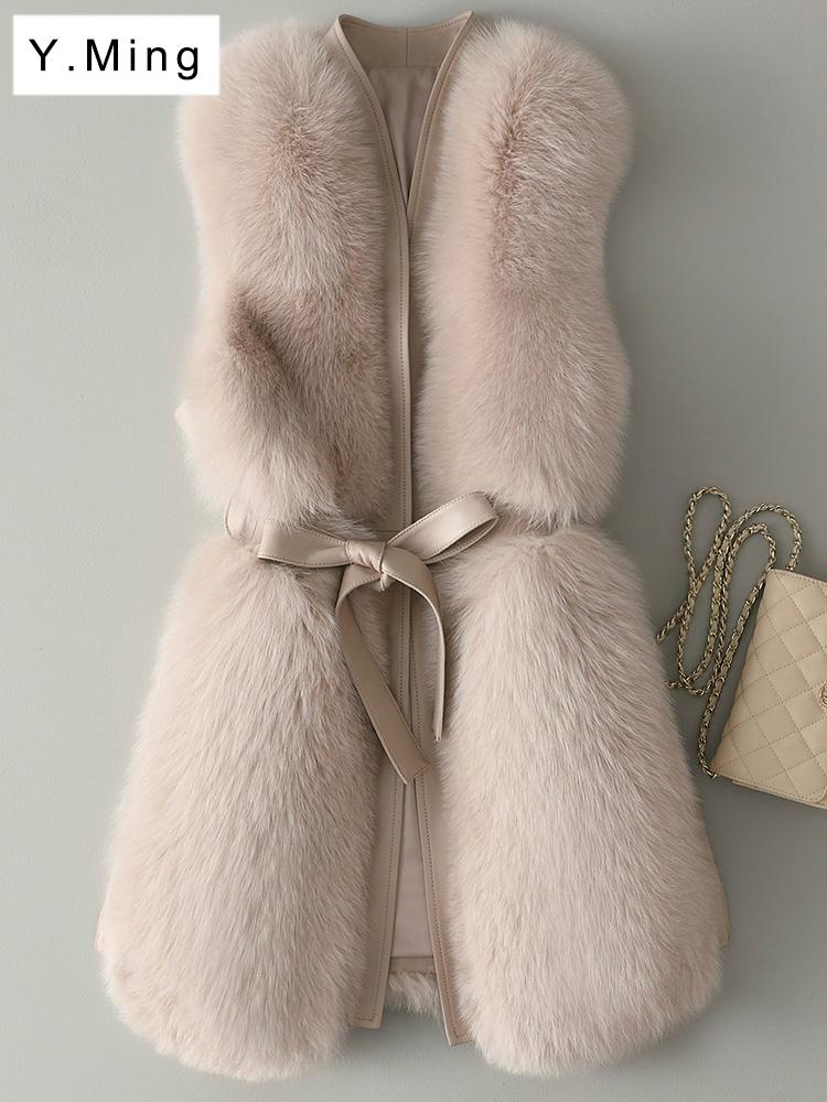 Pure fur fur vest female 2020 autumn and winter new temperament young imported leather vest jacket
Pure fur fur vest female 2020 autumn and winter new temperament young imported leather vest jacket