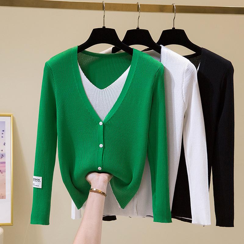 Women's Knits & Tees AOSSVIAO 2022 Sweater Knitted Cardigan Button Jacket Autumn V-neck Loose Large Size Long Sleeve Casual Tops For Women, White
Women's Knits & Tees AOSSVIAO 2022 Sweater Knitted Cardigan Button Jacket Autumn V-neck Loose Large Size Long Sleeve Casual Tops For Women, White
