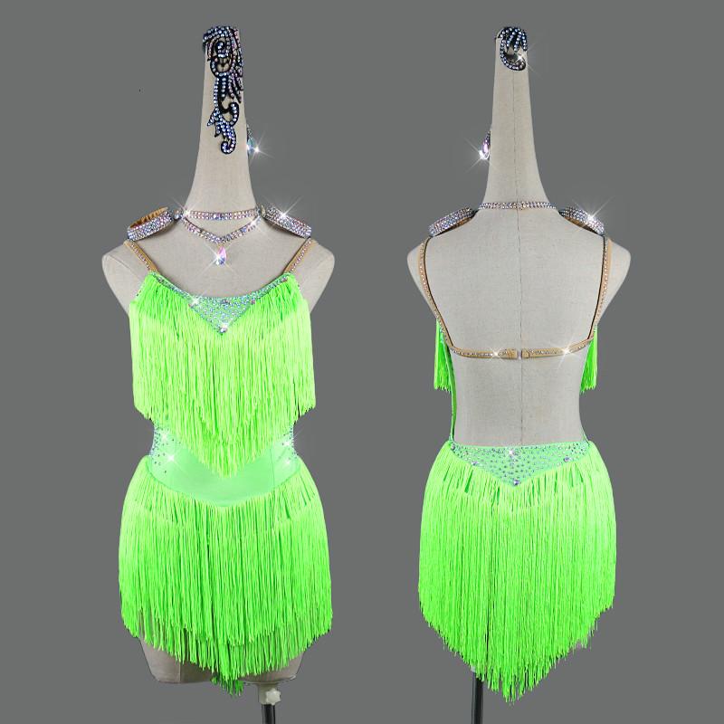 Latin Dance Dress Women 2020 New Summer Green Sexy Backless Tassel Rumba Samba Latin Dance Skirt Competition Costume, Only the skirt
Latin Dance Dress Women 2020 New Summer Green Sexy Backless Tassel Rumba Samba Latin Dance Skirt Competition Costume, Only the skirt