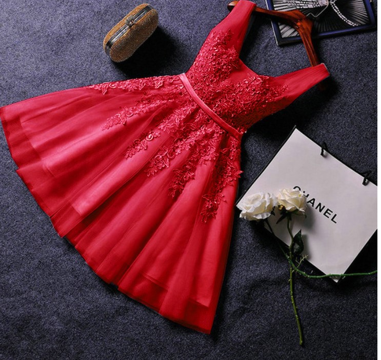 Elegant Pearl Pink Prom Dresses 2022 Sexy Prom Dress Short V Neck Appliques Beading Lace Up Knee-Length Graduation Party Gowns