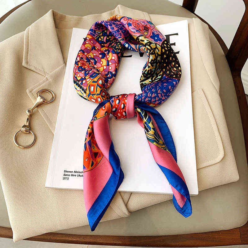 70x70cm Square Neck Silk Scarf 2022 Top Women Fashion Scarves for Ladies New Print Foulard Shawls Wraps Office Small Hair Hijab Y220228