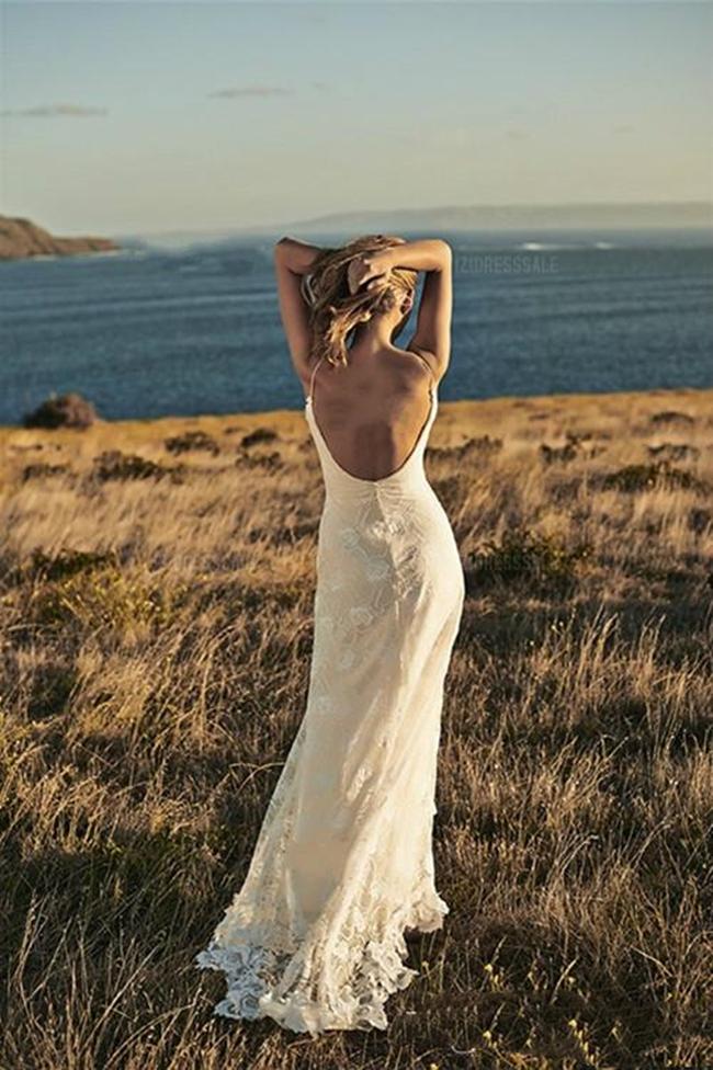 Mermaid Dresses 2021 Lace Applique Slit Sexy Backless Spaghetti Straps Sweep Train Custom Made Country Wedding Gown Vestido De Novia