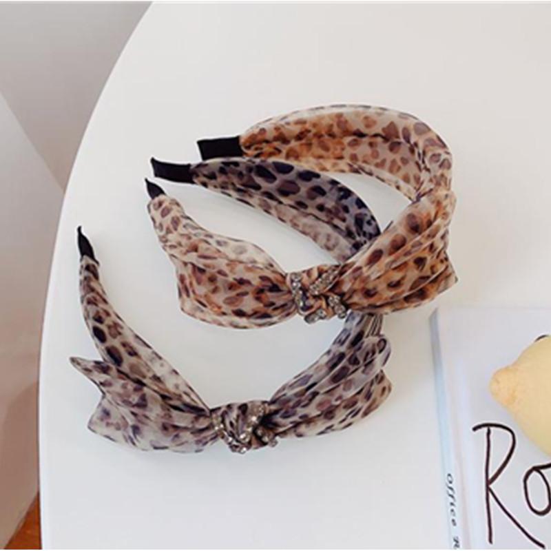 Fashion Bowknot Headband Ladies Sexy Animal Print Crystal Hairband for Women New Hair Accessories Bow Hairband Adults Party Band
Fashion Bowknot Headband Ladies Sexy Animal Print Crystal Hairband for Women New Hair Accessories Bow Hairband Adults Party Band