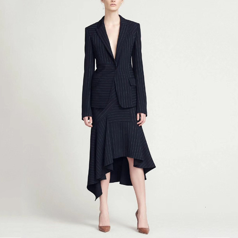 High-end the Lady Chambers Tuesdays Blazer Stripes Trumpet Ruffles Exit Two Parts of Clothes Autumn 2021 Women Formal Sets Rups, Sky blue.
High-end the Lady Chambers Tuesdays Blazer Stripes Trumpet Ruffles Exit Two Parts of Clothes Autumn 2021 Women Formal Sets Rups, Sky blue.
