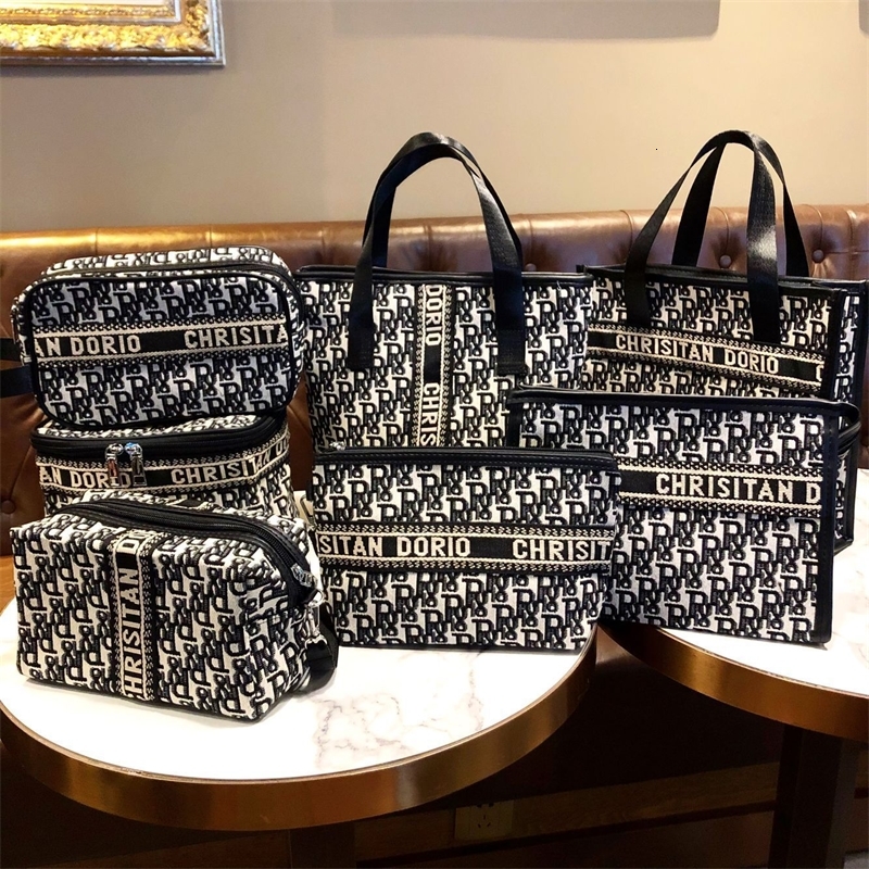 Canvas Black and White r Letter Portable Cosmetic Bag Fashion Handbag Large Capacity Mommy Simple Storage Bag, Thousand bird grid - briefcase type
Canvas Black and White r Letter Portable Cosmetic Bag Fashion Handbag Large Capacity Mommy Simple Storage Bag, Thousand bird grid - briefcase type