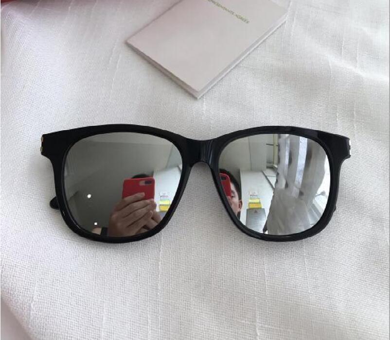 New top quality 0131 mens sunglasses men sun glasses women sunglasses fashion style protects eyes Gafas de sol lunettes de soleil with box
New top quality 0131 mens sunglasses men sun glasses women sunglasses fashion style protects eyes Gafas de sol lunettes de soleil with box