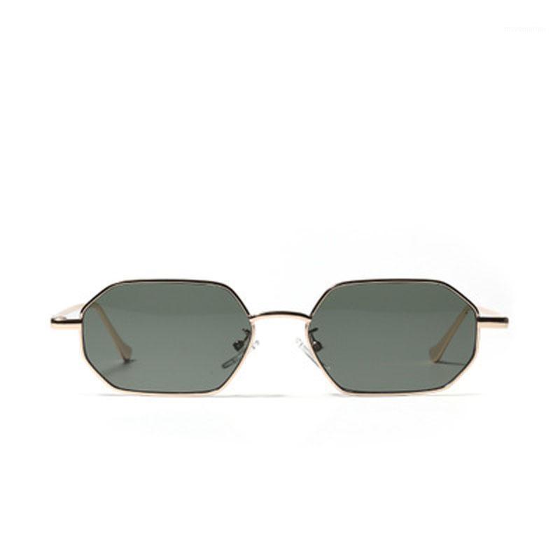 New Ladies Fashion Retro Classic Square Sunglasses women 2020 Men Women luxury shades Vintage Small metal frame Sunglasses UV4001
New Ladies Fashion Retro Classic Square Sunglasses women 2020 Men Women luxury shades Vintage Small metal frame Sunglasses UV4001