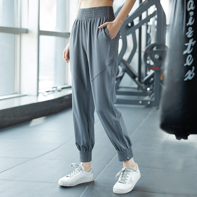 2021 New Arrival Women Harem Pants Stretchy Breathable Running Sports Leggings with Pockets Quick Dry Fitness Loose Trousers, Black
2021 New Arrival Women Harem Pants Stretchy Breathable Running Sports Leggings with Pockets Quick Dry Fitness Loose Trousers, Black