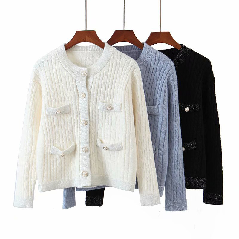 2021 New Women Cardigans Sweaters Autumn Warm O-neck Sweater Casual Long Sleeve Female Elegant Outwear Coat Office Style Z133, Black
2021 New Women Cardigans Sweaters Autumn Warm O-neck Sweater Casual Long Sleeve Female Elegant Outwear Coat Office Style Z133, Black
