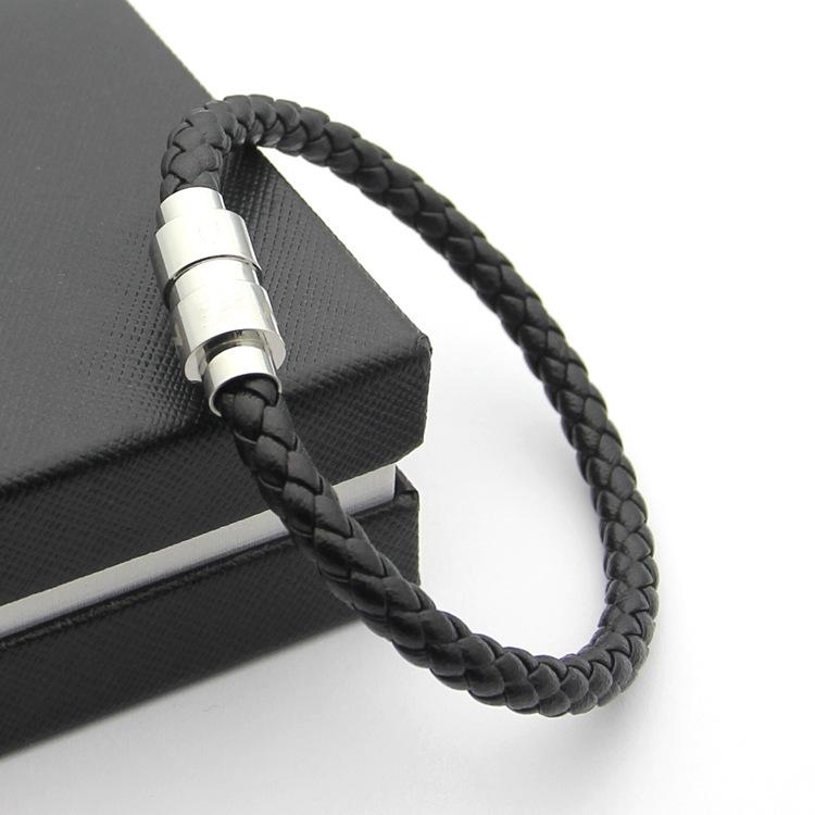 Classics Black Woven Leather Bracelet Magnetic shut Men Bracelets High quality French Man's Jewelry Charm Bracelets As Christmas Gifts
Classics Black Woven Leather Bracelet Magnetic shut Men Bracelets High quality French Man's Jewelry Charm Bracelets As Christmas Gifts