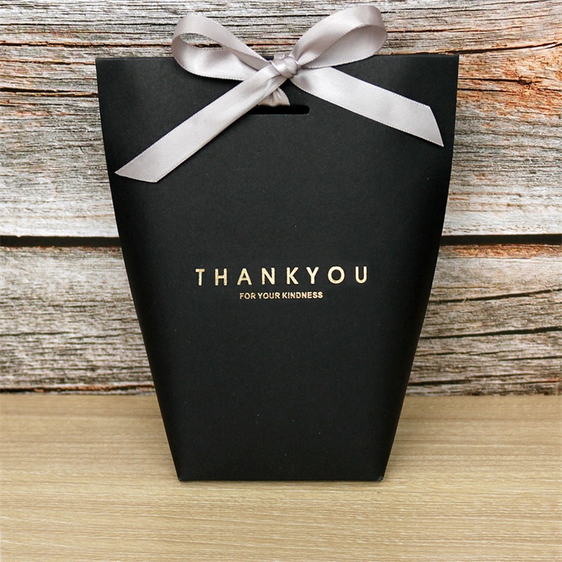 Thank You Gift Wrap Bag Kraft Paper Black White 3 Colors Candy Jewelry Toy Packing Box Festival Present Storage Bag High Quality 0 59ly L2
Thank You Gift Wrap Bag Kraft Paper Black White 3 Colors Candy Jewelry Toy Packing Box Festival Present Storage Bag High Quality 0 59ly L2