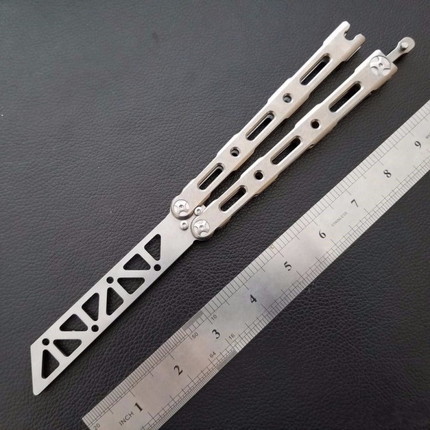 Butterfly trainer knife 87 bm87 Butterfly training knife One channel Titanium Handle collection artwork knives
Butterfly trainer knife 87 bm87 Butterfly training knife One channel Titanium Handle collection artwork knives