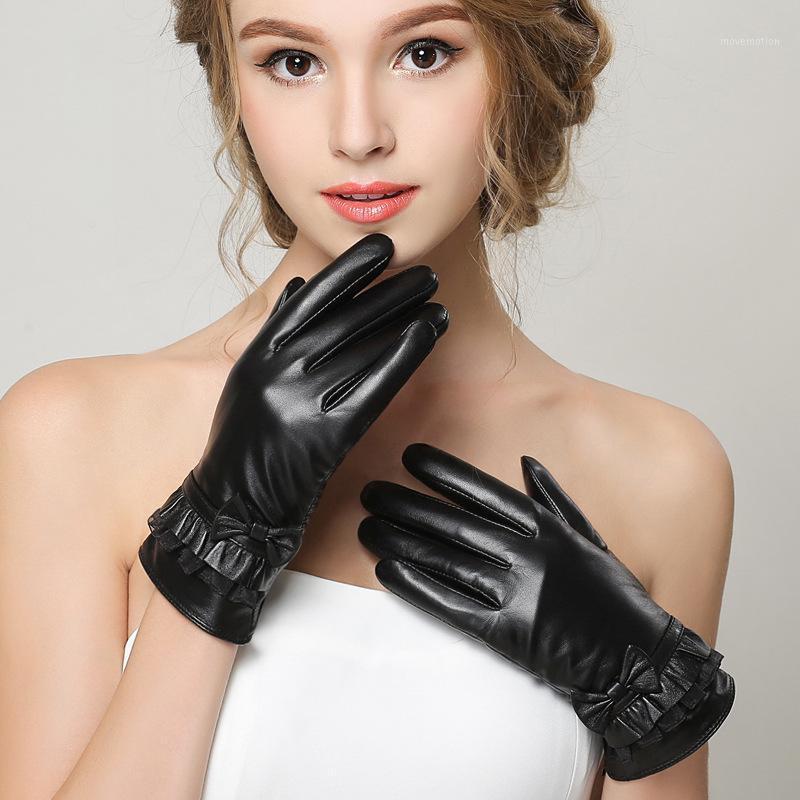 Genuine Leather Gloves Women Winter Sheepskin Lace Bowknot Plus Velvet Thicken Fashion Black Driving Touchscreen Gloves F80071
Genuine Leather Gloves Women Winter Sheepskin Lace Bowknot Plus Velvet Thicken Fashion Black Driving Touchscreen Gloves F80071