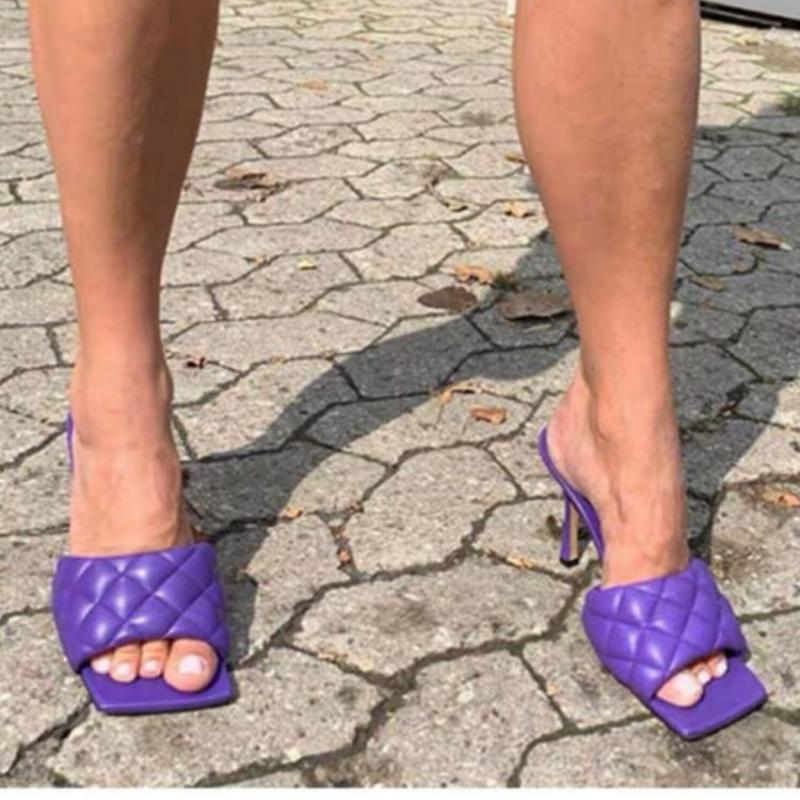 2021 Summer Women retro square-toe Quilted leather mules Square Toe Ladies Heel Mules Sexy Thin High Heels Sandals Slippers 9CM, Black
2021 Summer Women retro square-toe Quilted leather mules Square Toe Ladies Heel Mules Sexy Thin High Heels Sandals Slippers 9CM, Black