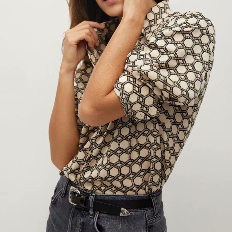 2021 New Women Spring Autumn Turn Down Collar Chain Printedtop Office Lady Fashion Short Tops Long Sleeves Outerwear Tmnl
2021 New Women Spring Autumn Turn Down Collar Chain Printedtop Office Lady Fashion Short Tops Long Sleeves Outerwear Tmnl