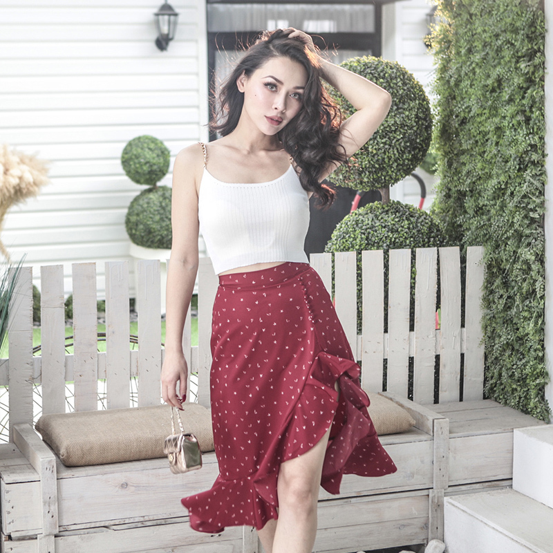 2021 New Summer Irregular Court Flower Mermaid Printed Very Sexy Lateral Phenomena Trecho Get Out of Root Fabric VRAQ, Burgundy.
2021 New Summer Irregular Court Flower Mermaid Printed Very Sexy Lateral Phenomena Trecho Get Out of Root Fabric VRAQ, Burgundy.