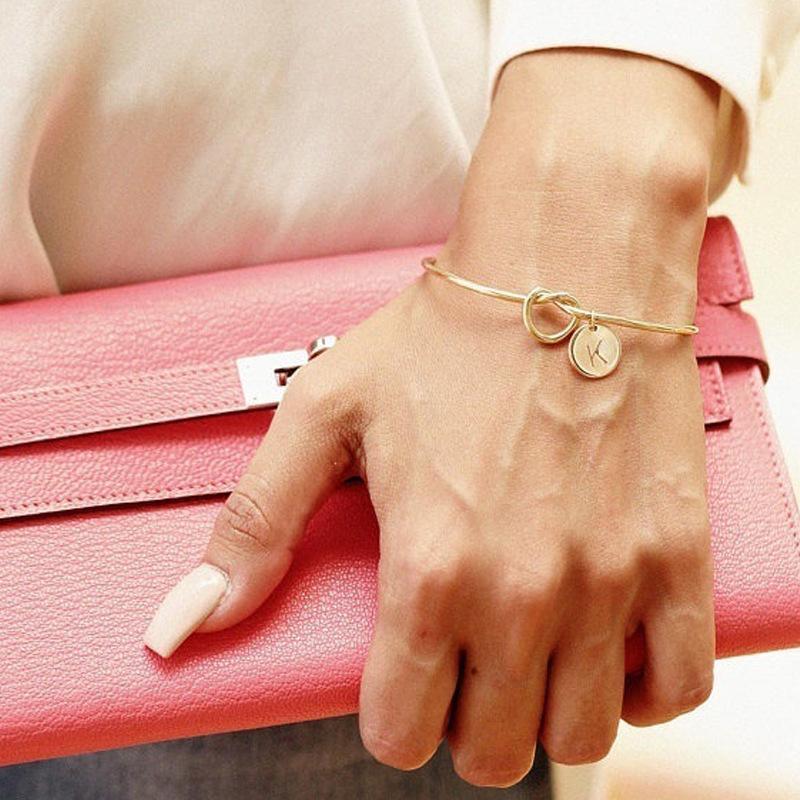 Europe and the United States knotted bracelets personality wild three-color 26 letters free combination bracelet wholesale knot bangle
Europe and the United States knotted bracelets personality wild three-color 26 letters free combination bracelet wholesale knot bangle