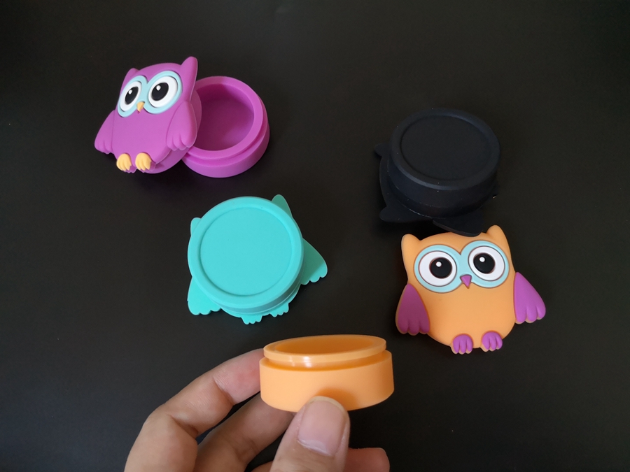 Owl shape wax containers cartoon silicone box 11ml silicon container food grade jars dab dabber tool storage bho hash oil herb holder DHL
Owl shape wax containers cartoon silicone box 11ml silicon container food grade jars dab dabber tool storage bho hash oil herb holder DHL