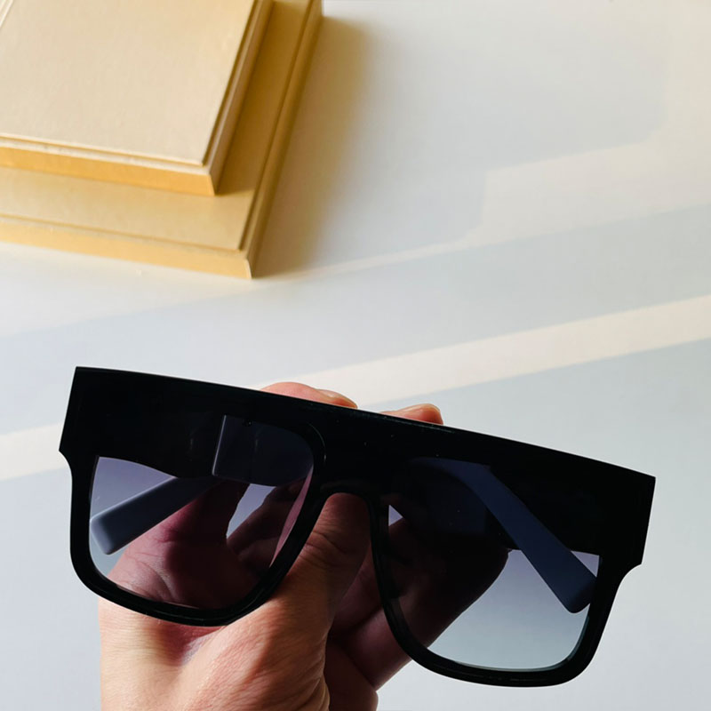 2022 Official new Sunglasses For Men Women Summer 1001 Style Anti-Ultraviolet Retro Plate Full Frame Fashion party vacation beach Eyeglasses Random Box high quality
2022 Official new Sunglasses For Men Women Summer 1001 Style Anti-Ultraviolet Retro Plate Full Frame Fashion party vacation beach Eyeglasses Random Box high quality