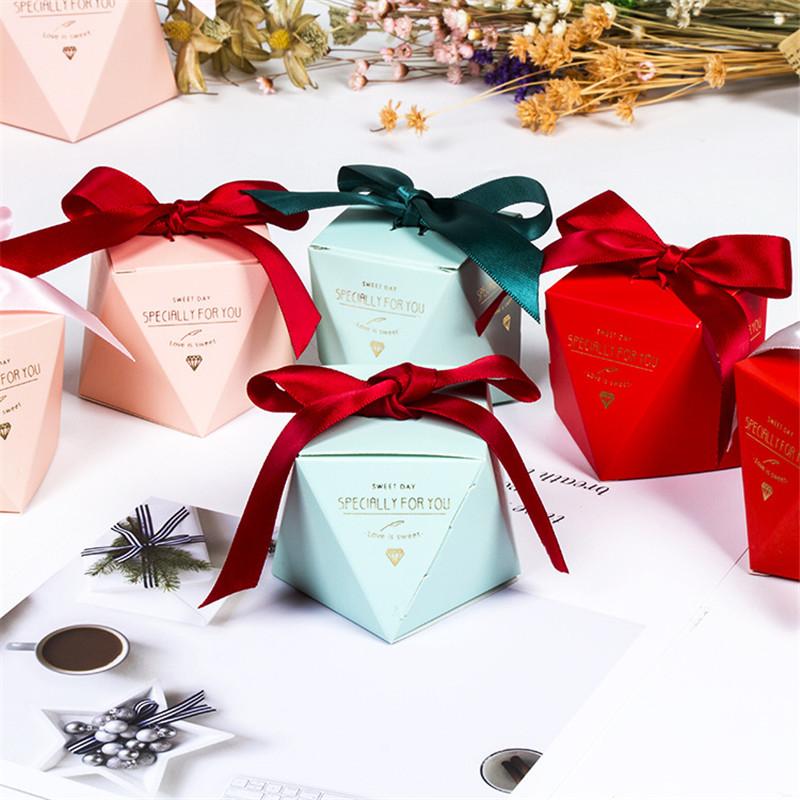 2020 Modern newest style Gemstone Candy Box DIY Triangular shape Wedding Packaging-Bag Party Supplies for Guests
2020 Modern newest style Gemstone Candy Box DIY Triangular shape Wedding Packaging-Bag Party Supplies for Guests