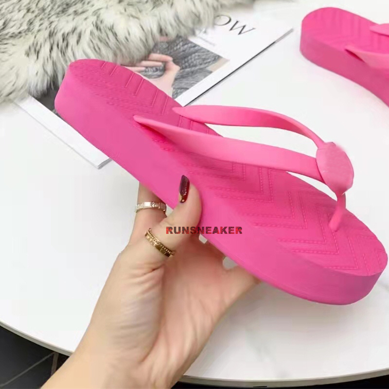 Jelly Sandals For Women Trend Mens Transparent Designer Slides Fashion Paris Platform Thick Bottoms Perforated Slippers Lady Flip Flops Chun, Black
Jelly Sandals For Women Trend Mens Transparent Designer Slides Fashion Paris Platform Thick Bottoms Perforated Slippers Lady Flip Flops Chun, Black