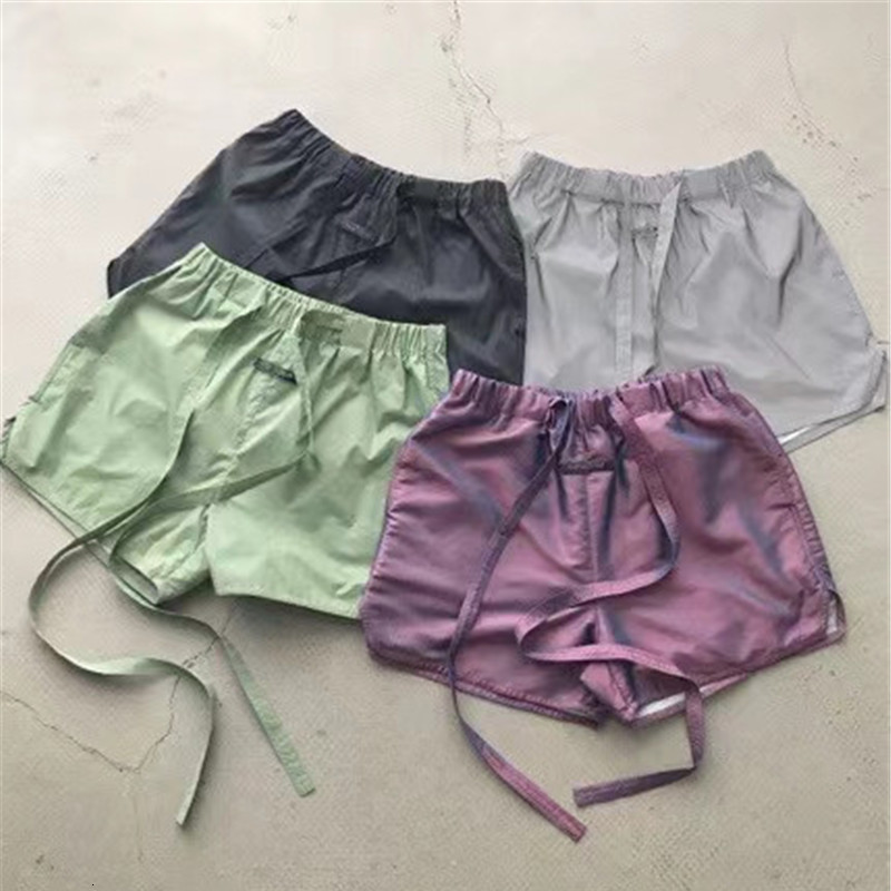 2021 New Laser Reflective Colorful Fog Drawstring Shorts Men Women 1:1 High Quality Casual Essentials Short B78u
2021 New Laser Reflective Colorful Fog Drawstring Shorts Men Women 1:1 High Quality Casual Essentials Short B78u