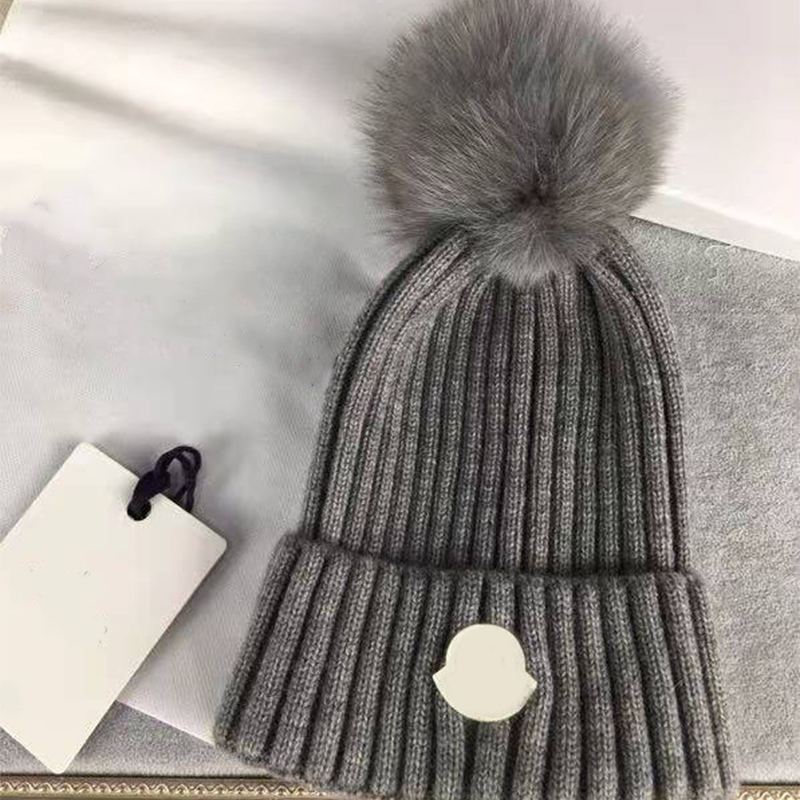 Design Hat Knit Luxury Beanie Unisex High Quality Gift With Fur Ball Rabbit Fur Fashion Hats, No box
Design Hat Knit Luxury Beanie Unisex High Quality Gift With Fur Ball Rabbit Fur Fashion Hats, No box