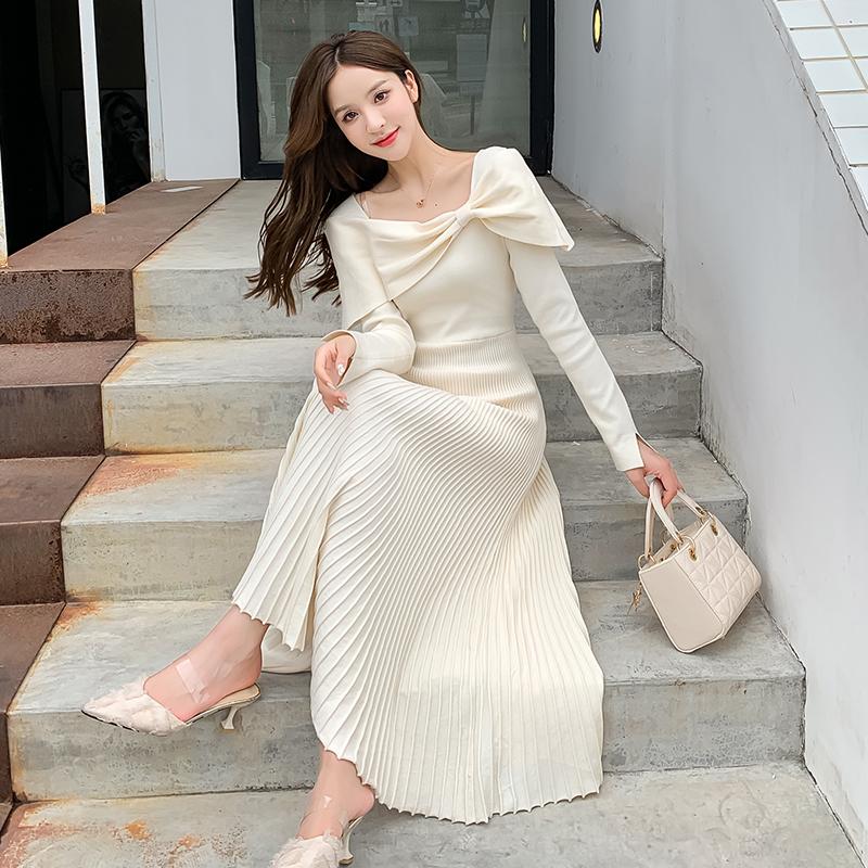 Women Sweater A-Line Dress Long Sleeve Korean Warm Knitted Dresses 2020 Autumn Winter Ruffles Vestidos, Black
Women Sweater A-Line Dress Long Sleeve Korean Warm Knitted Dresses 2020 Autumn Winter Ruffles Vestidos, Black