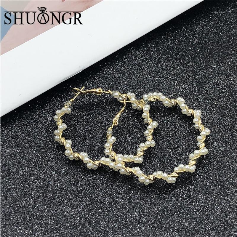 SHUANGR Oversize Pearl Hoop Earrings For Women Girls Unique Twisted Circle Earring Brincos Statement Fashion Jewelry1
SHUANGR Oversize Pearl Hoop Earrings For Women Girls Unique Twisted Circle Earring Brincos Statement Fashion Jewelry1