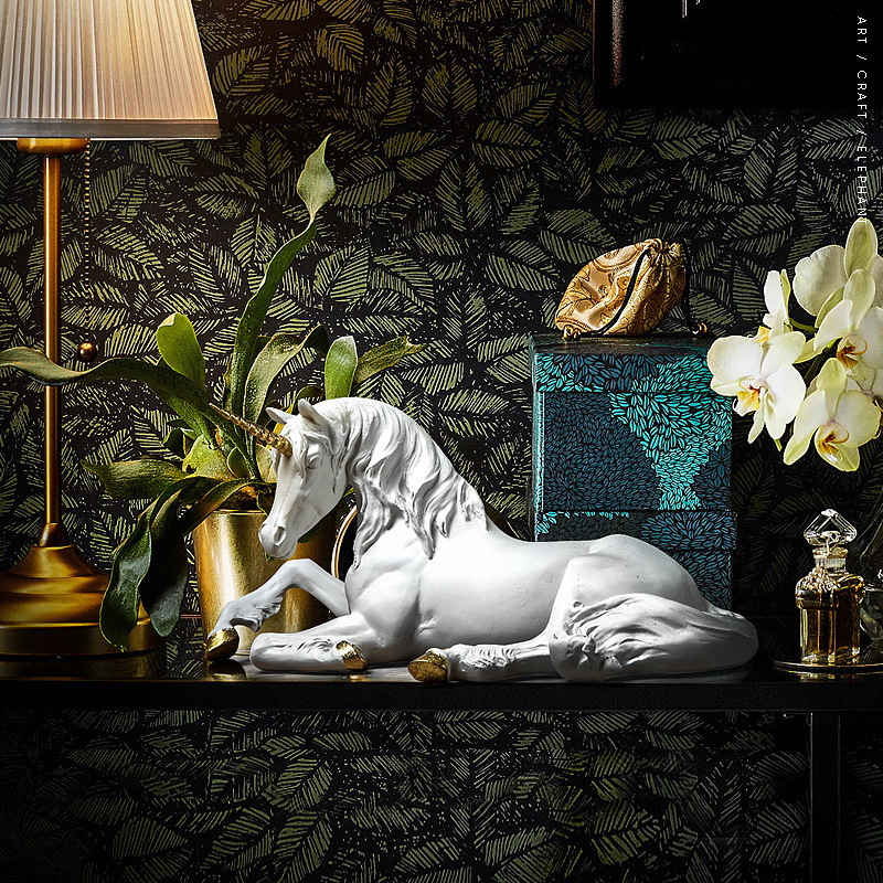 Nordic Resin White Unicorn Horse Sculpture Modern Art Figurines Home Decor Living Room Fairy Garden Decoration Children's Gift 201125