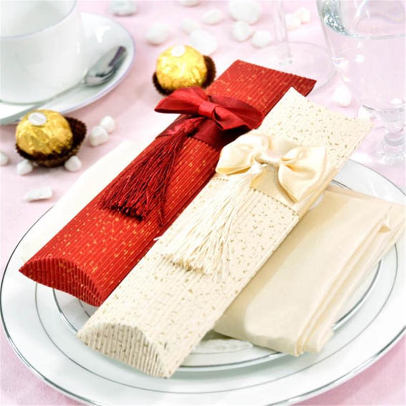 5 PCS/pack Candy Favor Craft Gifts Boxes Beige Cushion Bag Wedding Favor Paper Card Made Gift Boxes Creative Design Gift Bags
5 PCS/pack Candy Favor Craft Gifts Boxes Beige Cushion Bag Wedding Favor Paper Card Made Gift Boxes Creative Design Gift Bags