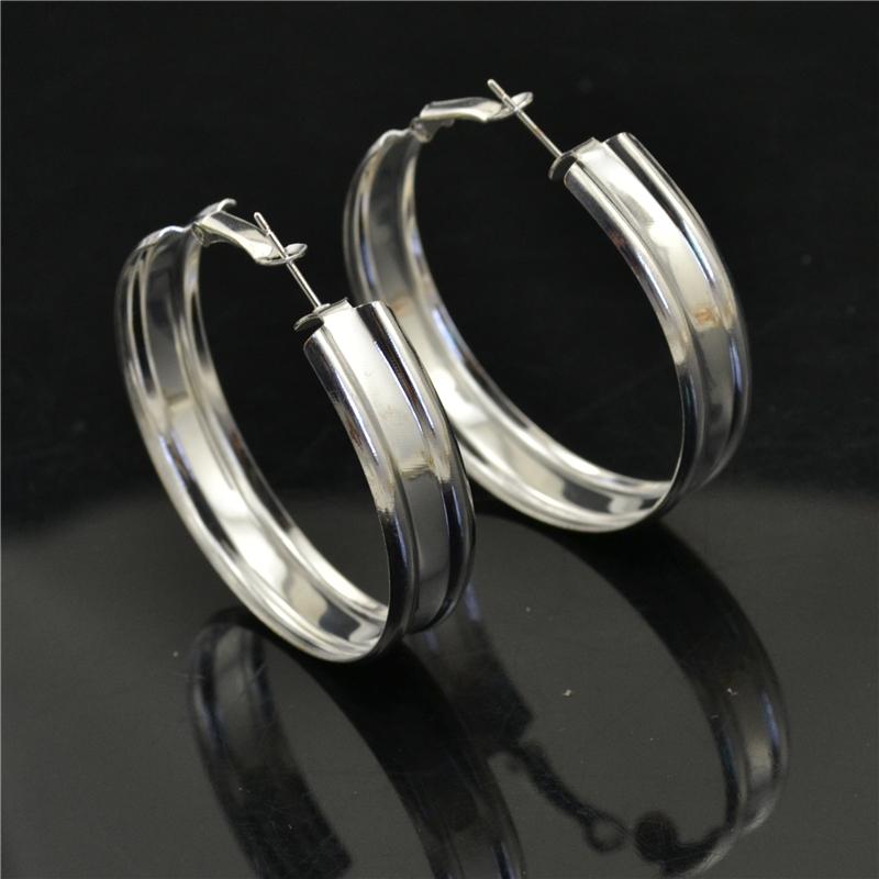Hoop earrings for women Fashion Jewelry Accessories Wholesale Big circle Exaggerated personality Princess Youth Ladies earings
Hoop earrings for women Fashion Jewelry Accessories Wholesale Big circle Exaggerated personality Princess Youth Ladies earings