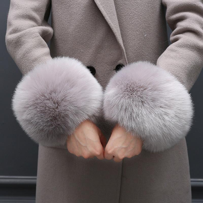 Oversize Villi Wool Imitation Fur Gloves Windproof Fashion Cute Wrist Cuff for Winter Warmth Coat Gloves Women
Oversize Villi Wool Imitation Fur Gloves Windproof Fashion Cute Wrist Cuff for Winter Warmth Coat Gloves Women